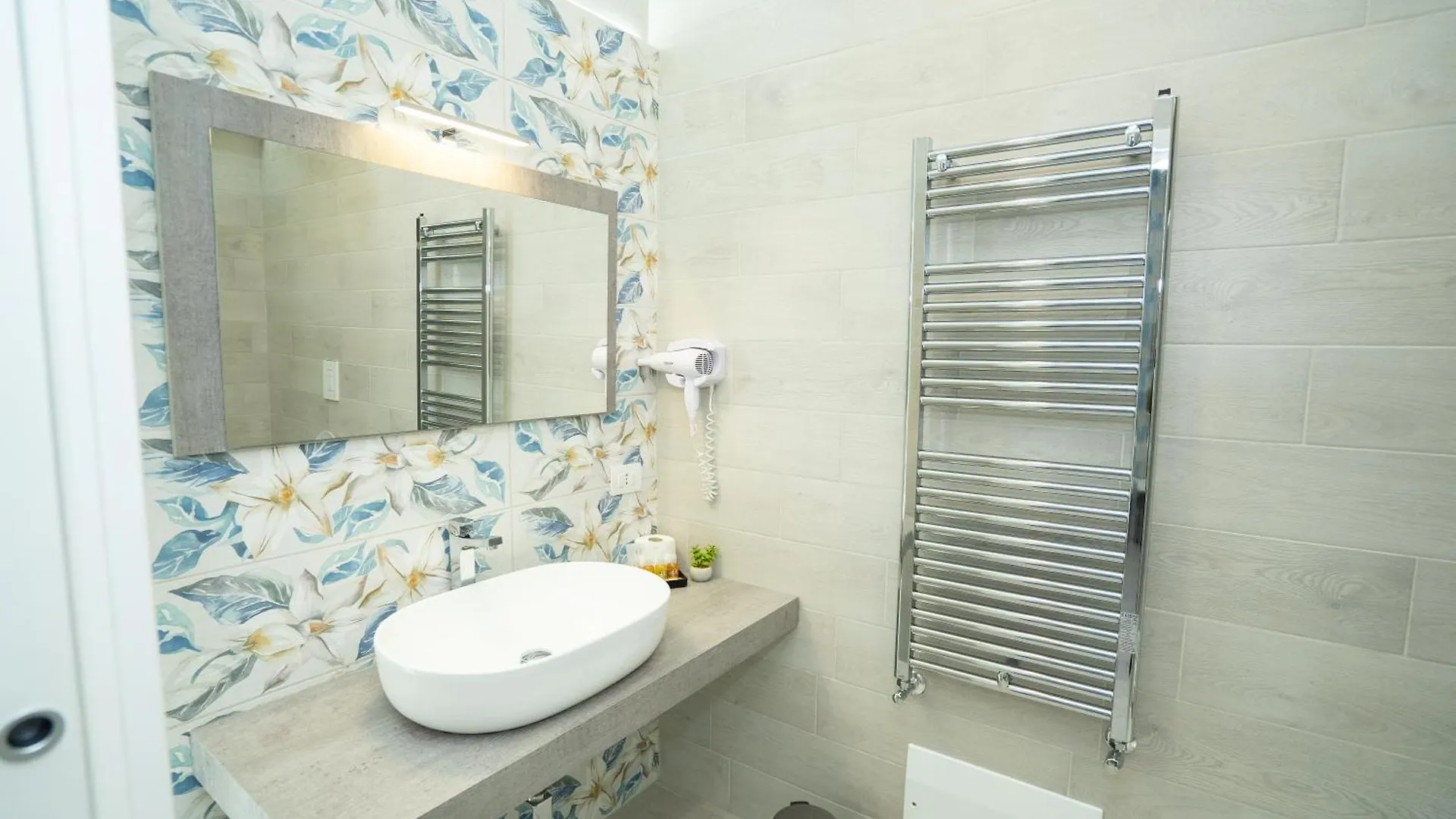 Guest house Mida'S Boutique Rooms Naples