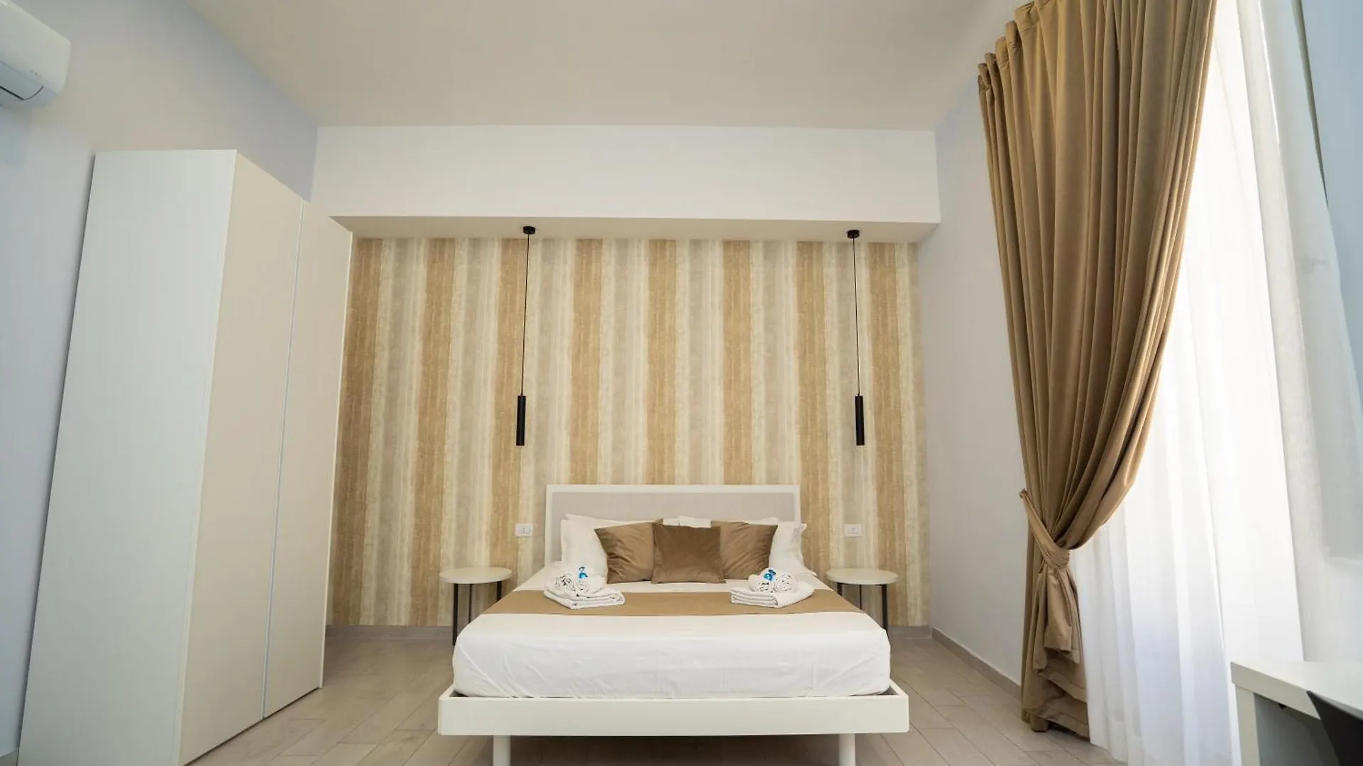 Guest house Mida'S Boutique Rooms Naples